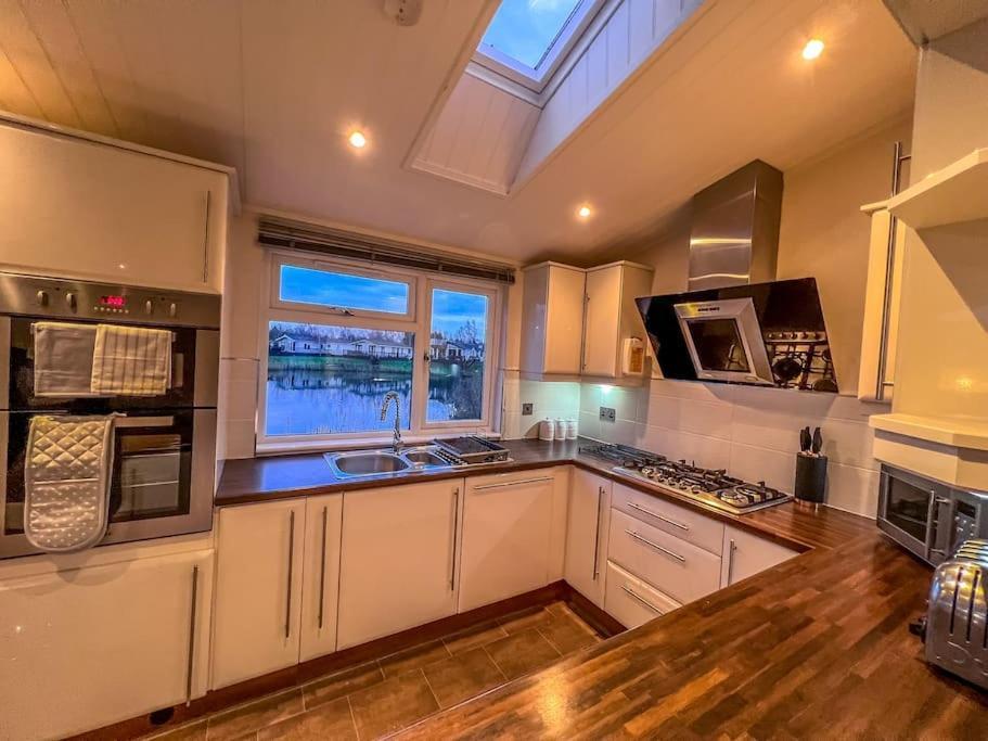 Lakeside View Wisbech Ngoại thất bức ảnh